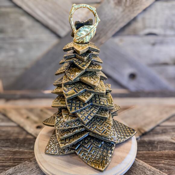 Textured Clay Pottery Christmas Tree w/ Wooden Base & Gold Toned Tree Topper 10" - Picture 2 of 7